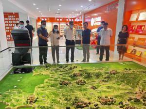 洛陽(yáng)市市委常委、宣傳部長(zhǎng)王飛蒞臨洛陽(yáng)正大調(diào)研